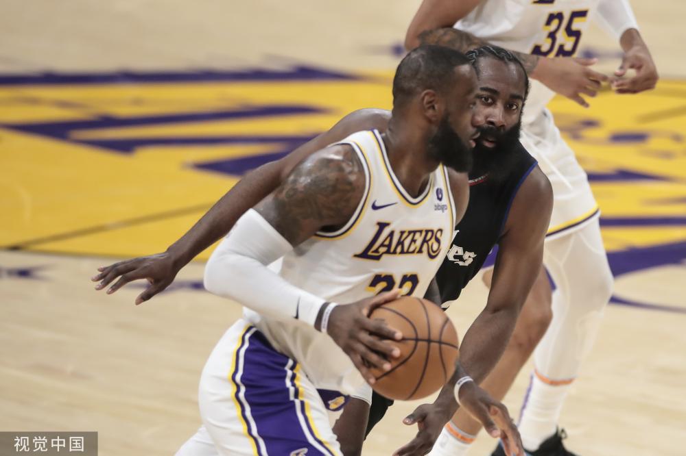 皮克作客卡西播客：在我们那一代，亚马尔应该不会获得上场机会.